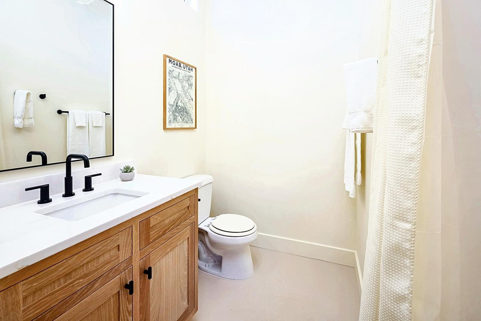 מואב Downtown Kokopelli # 2- Newly Remodeled Stylish Studio מראה חיצוני תמונה